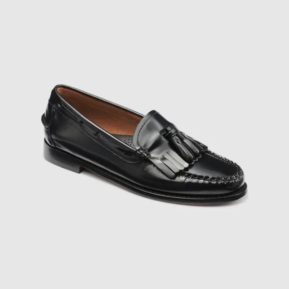 G.H. Bass Esther Weejuns with Tassel in Black